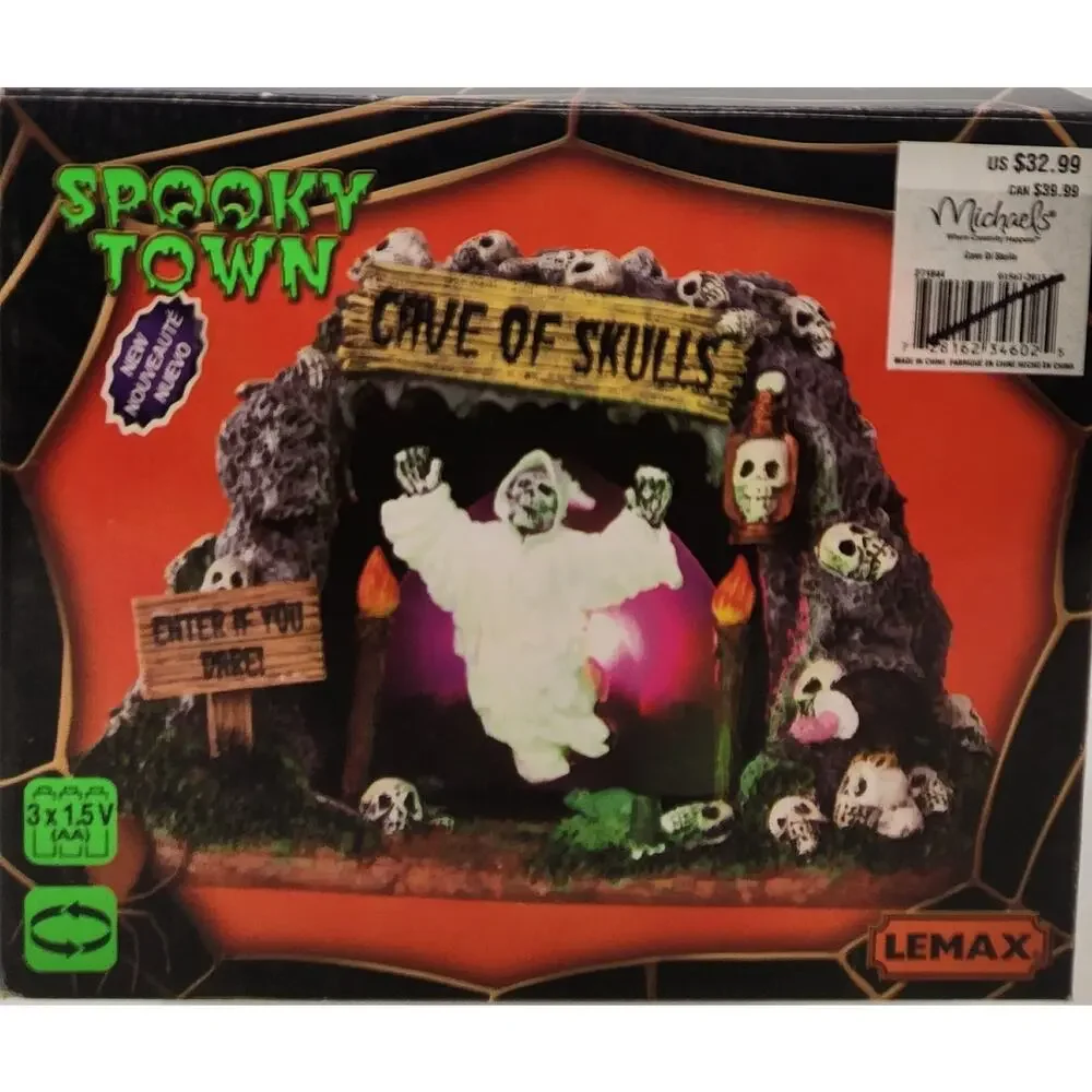 Lemax Spooky Town 2013 Cave Of Skulls #34602 Lighted and Animated Halloween